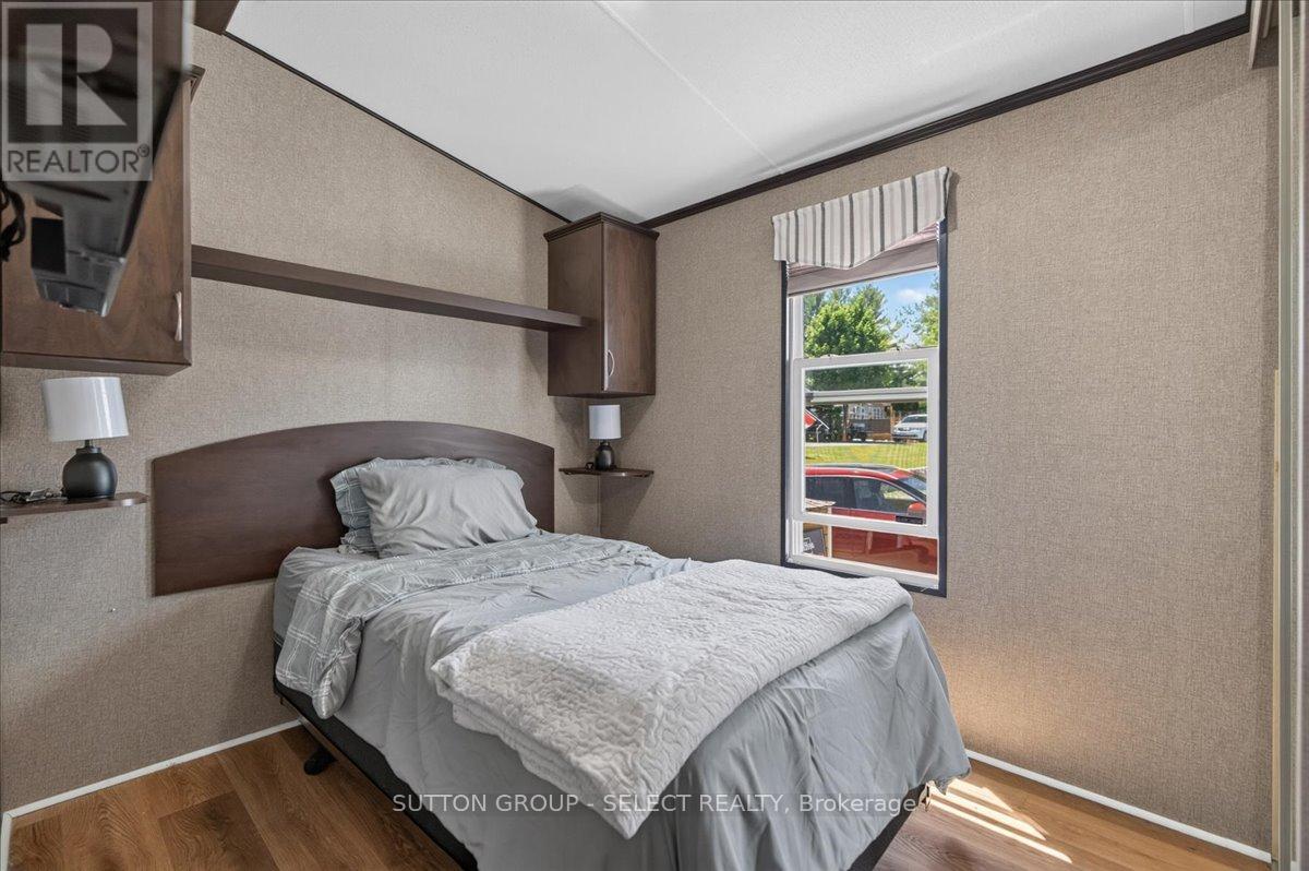 403 - 8685 Rock Glen Road Property Photo 12