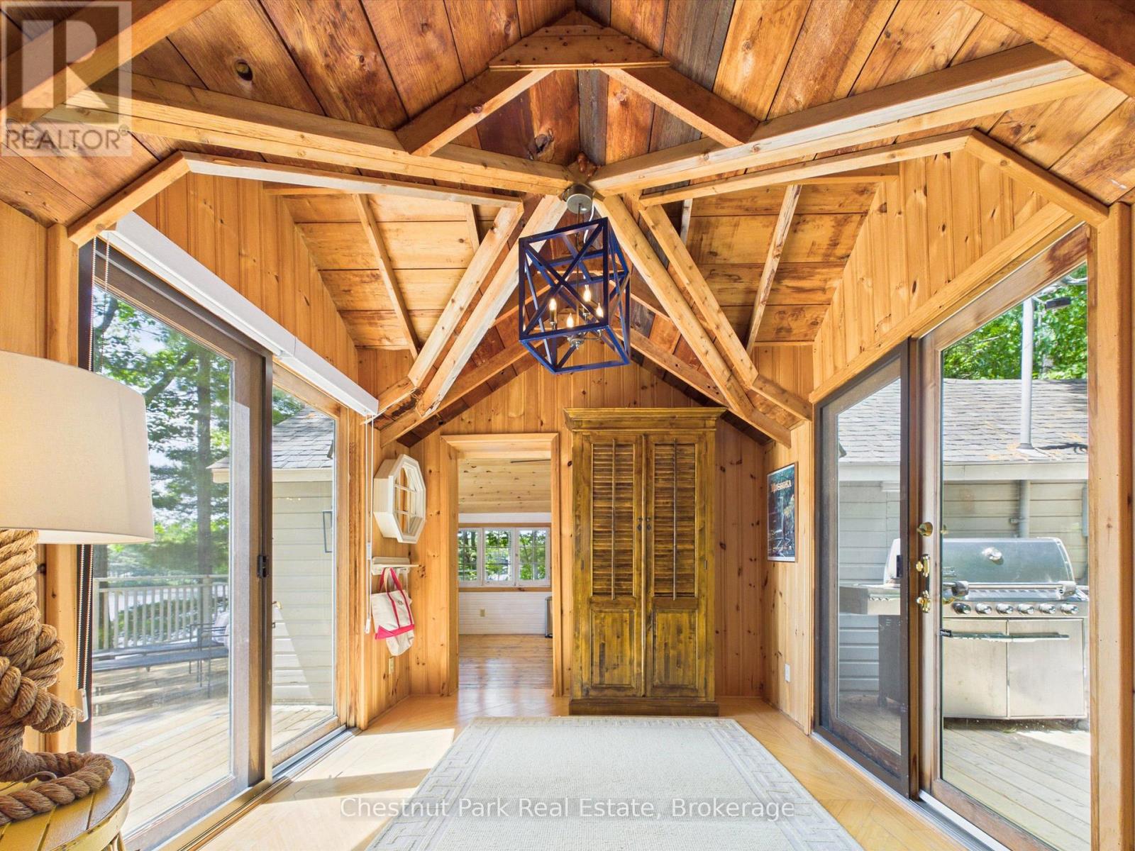 51 Taylor Island Property Photo 14