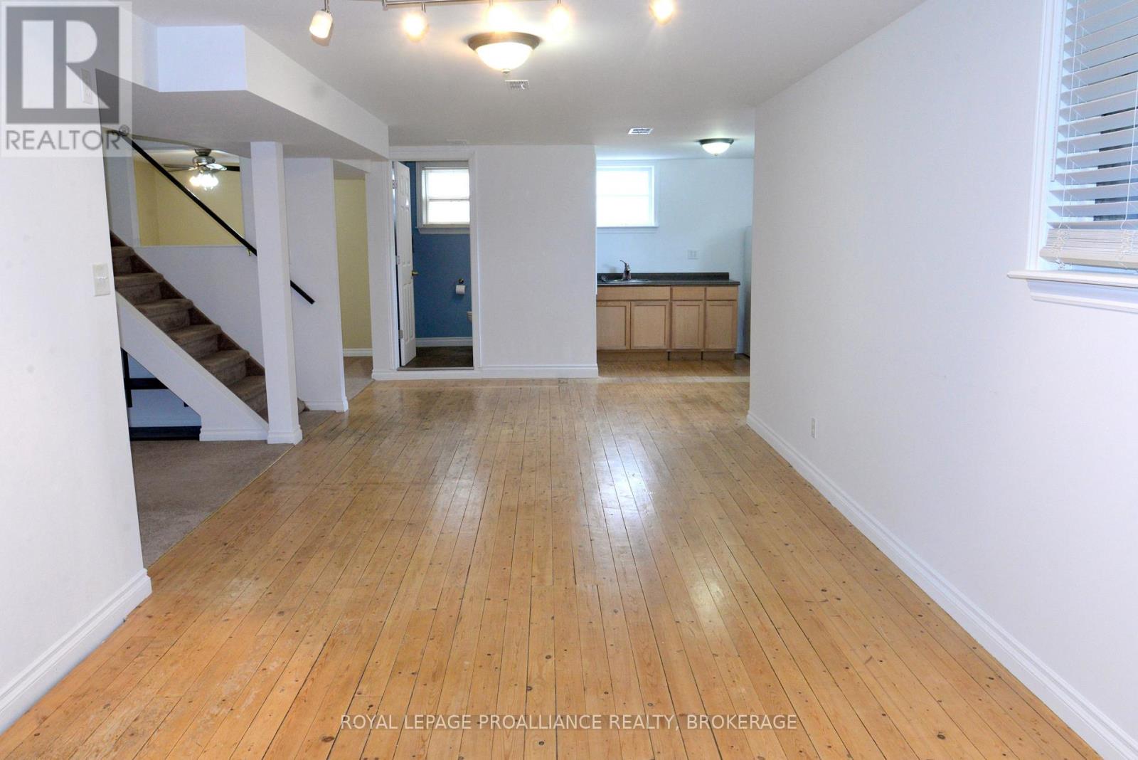 775 Alfred Crescent Property Photo 16