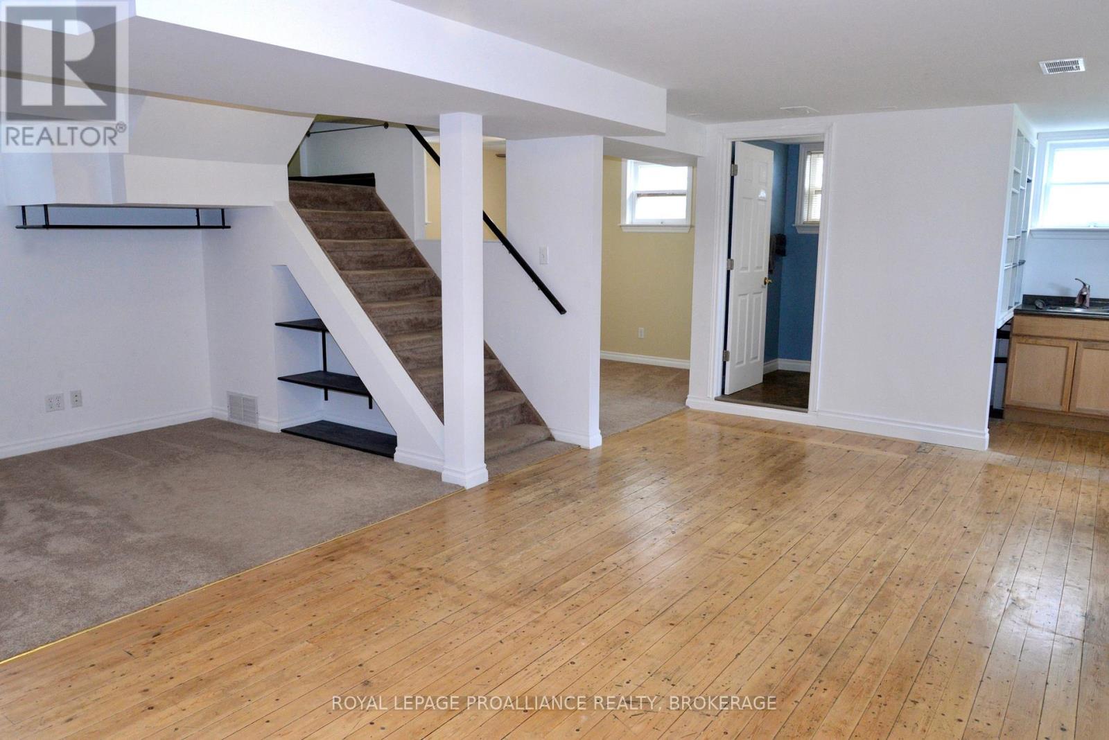 775 Alfred Crescent Property Photo 17