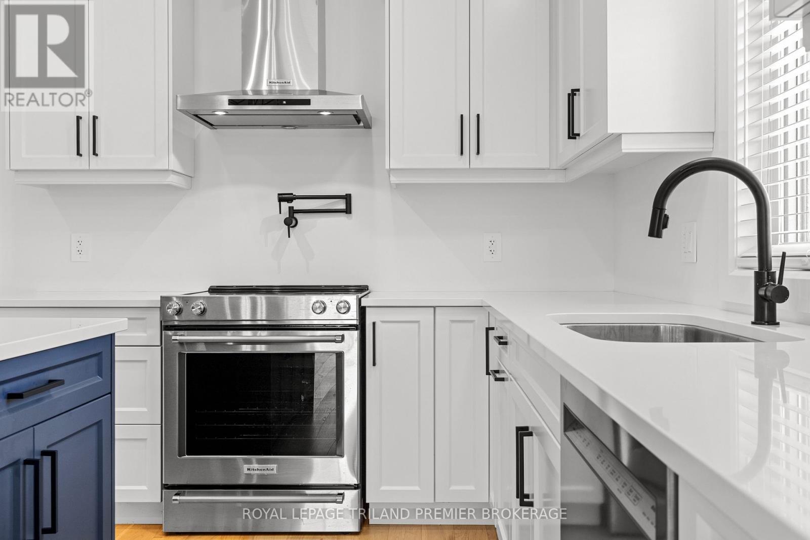 1346 Bush Hill Link Property Photo 10