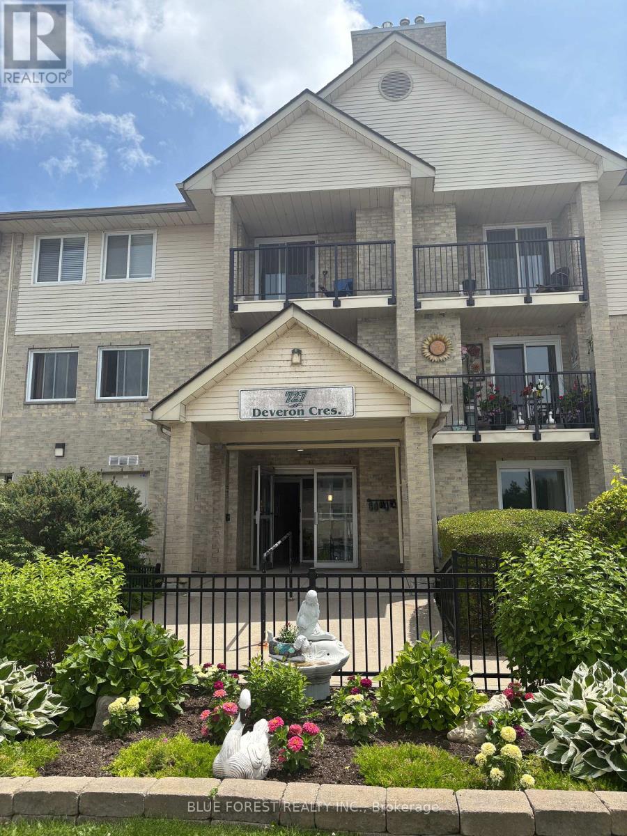 210 - 727 DEVERON CRESCENT
