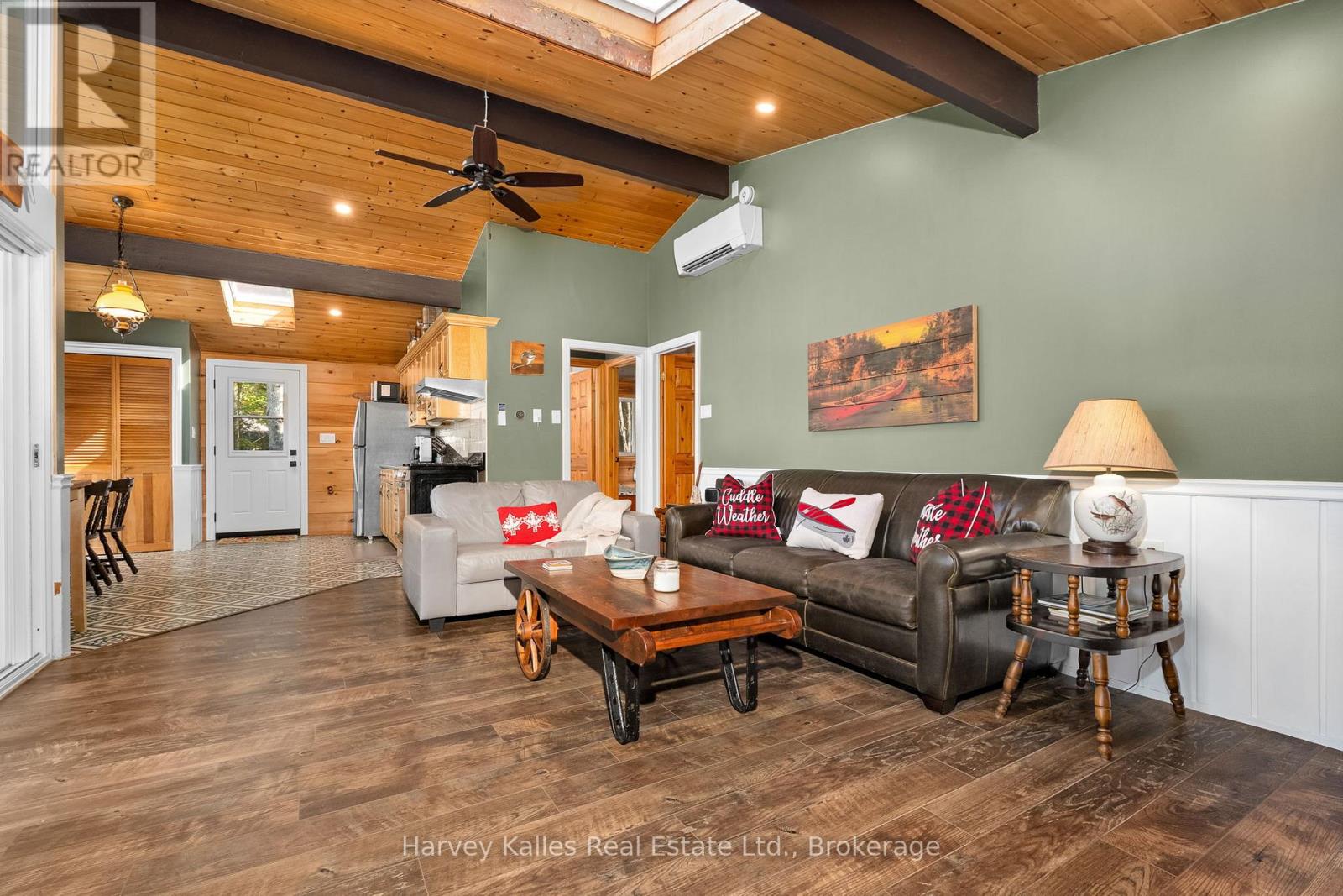 1003 Hollow Road Property Photo 11