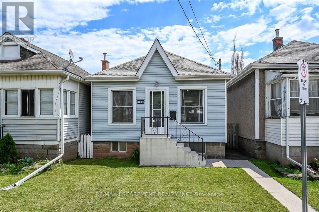 184 London Street N Property Photo 1