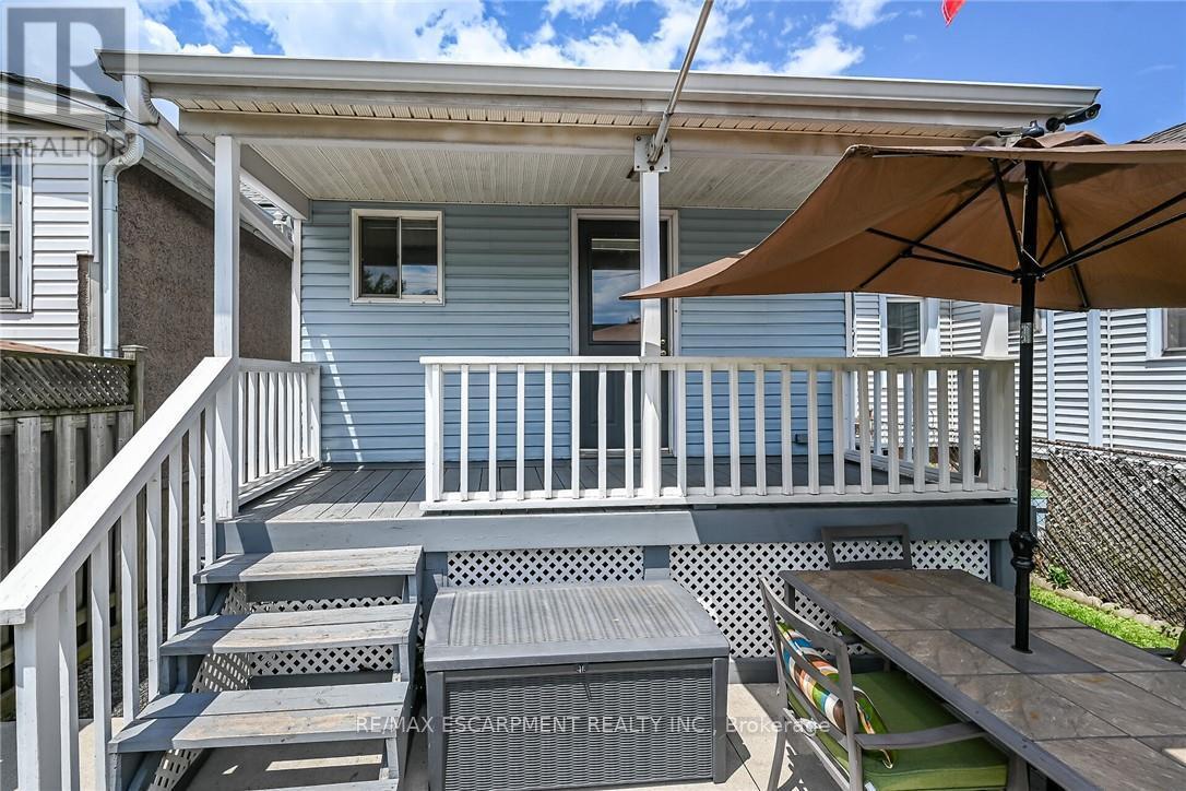 184 London Street N Property Photo 28