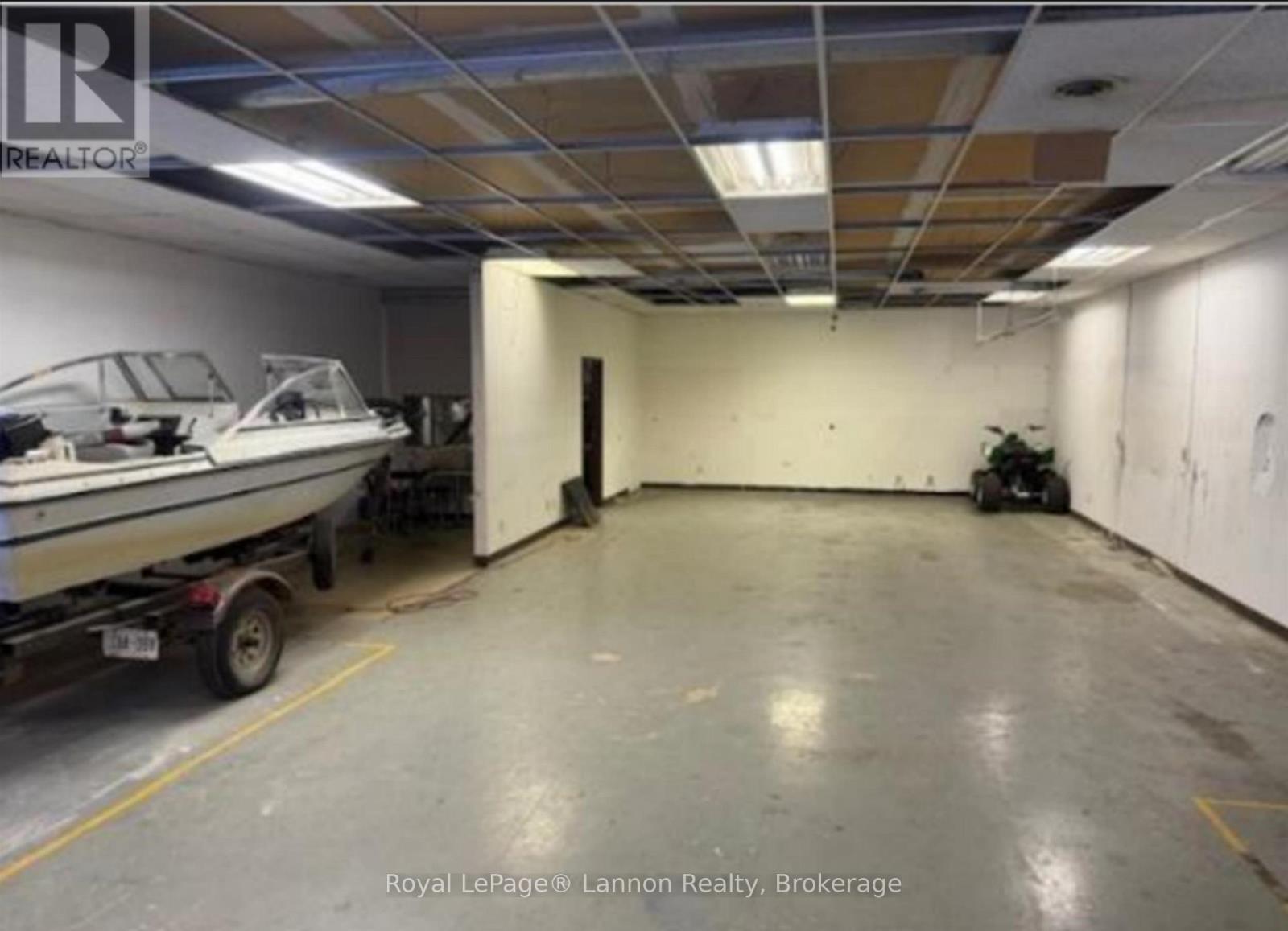 609 Arthur Street W Property Photo 6