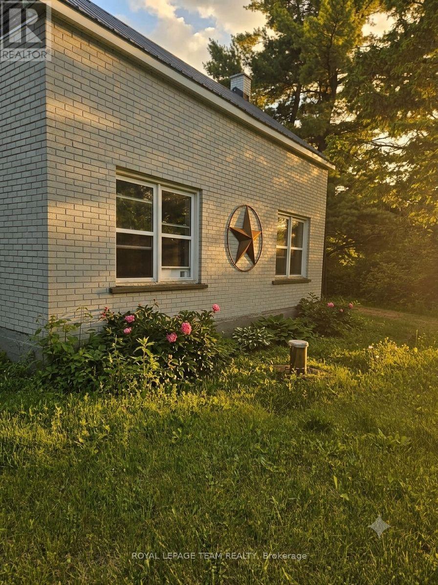 21896 Concession Road 10 Road Property Photo 1