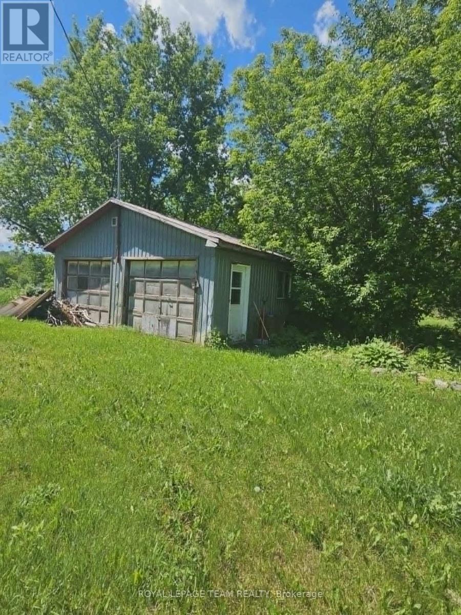 21896 Concession Road 10 Road Property Photo 6