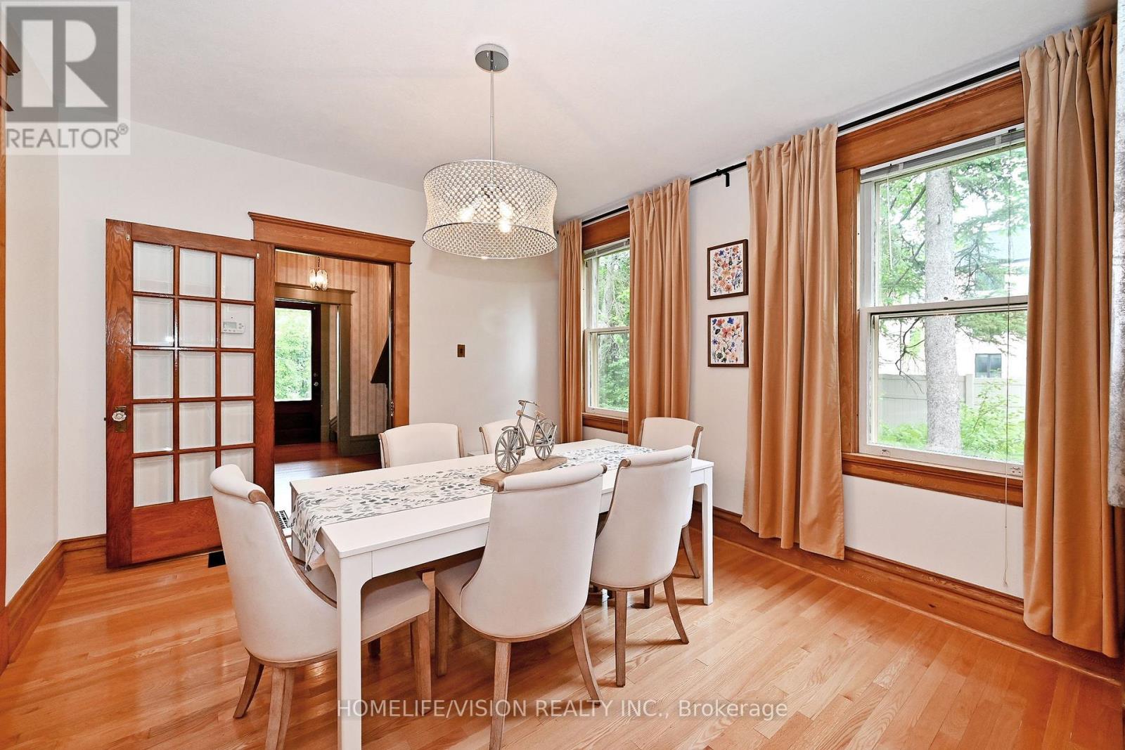 135 Elgin Street N Property Photo 10