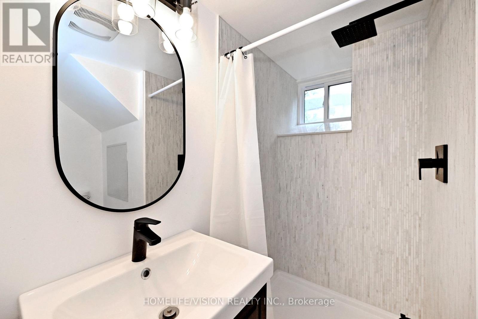 135 Elgin Street N Property Photo 40