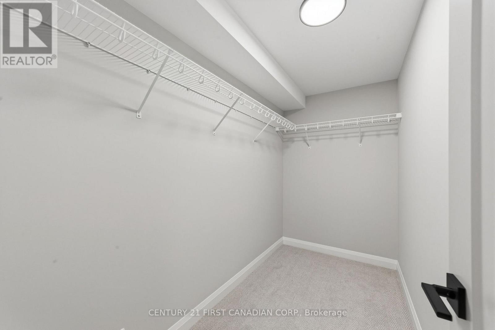 12 - 32 Postma Crescent Property Photo 25