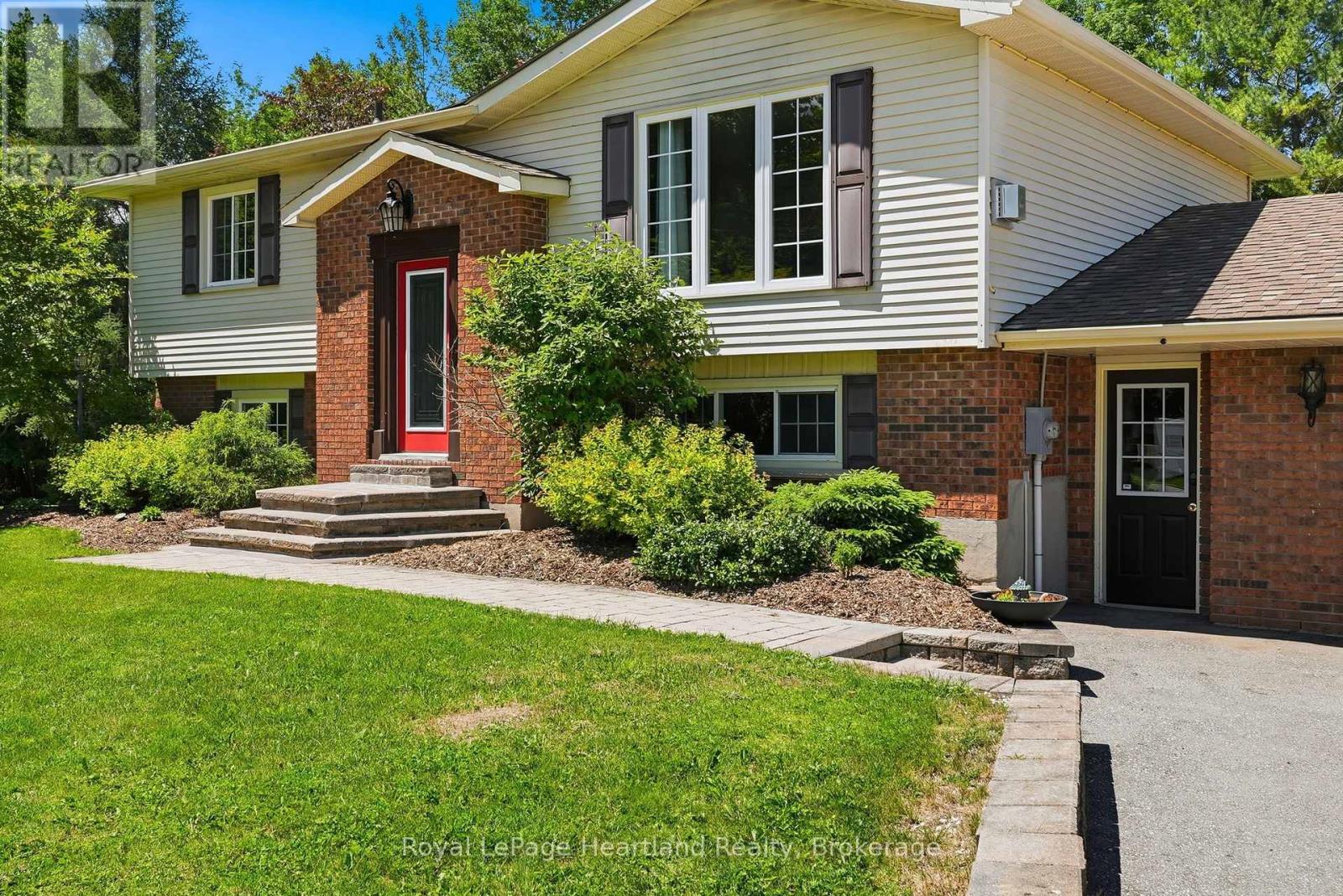 106 Cedar Court Property Photo 5