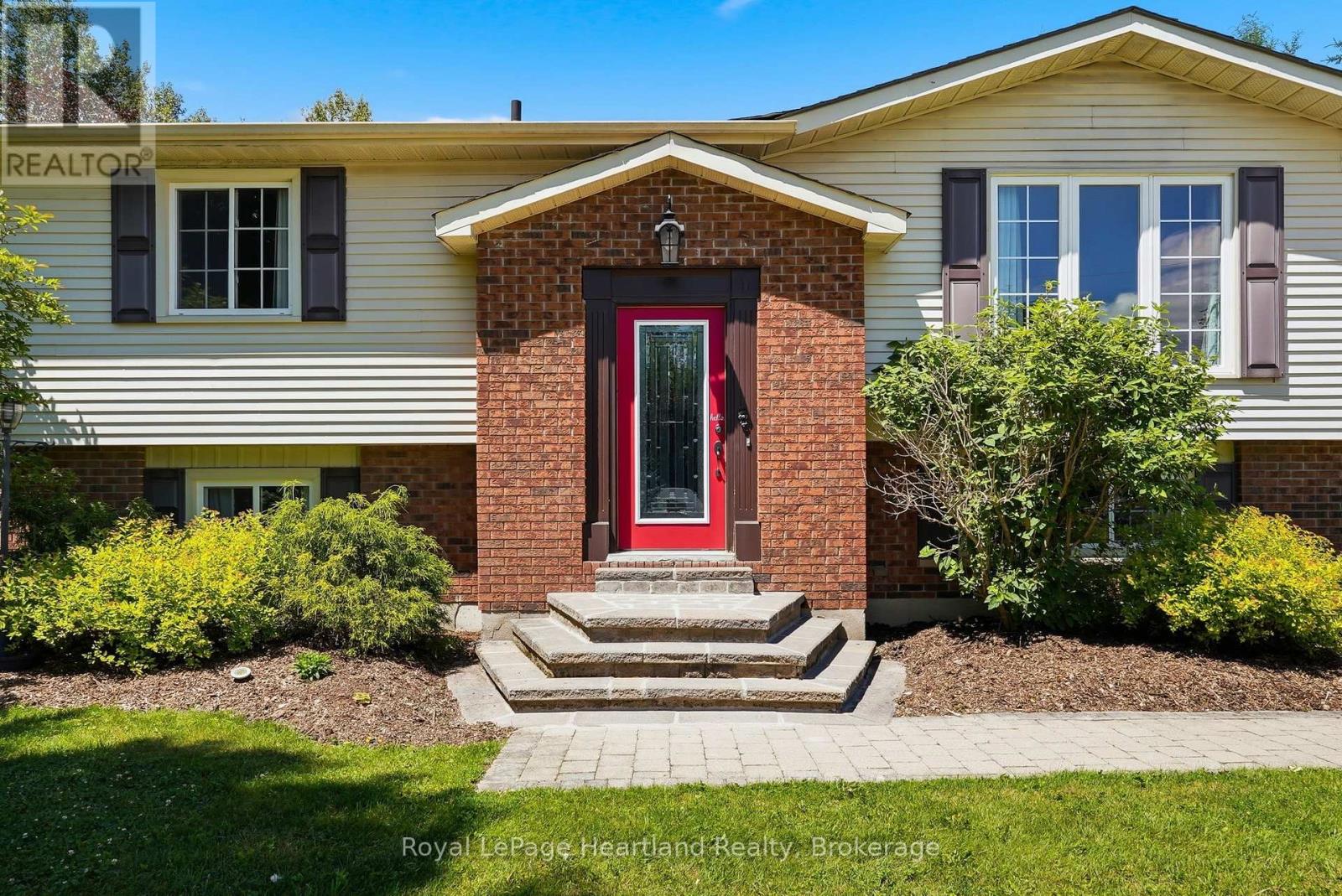 106 Cedar Court Property Photo 6