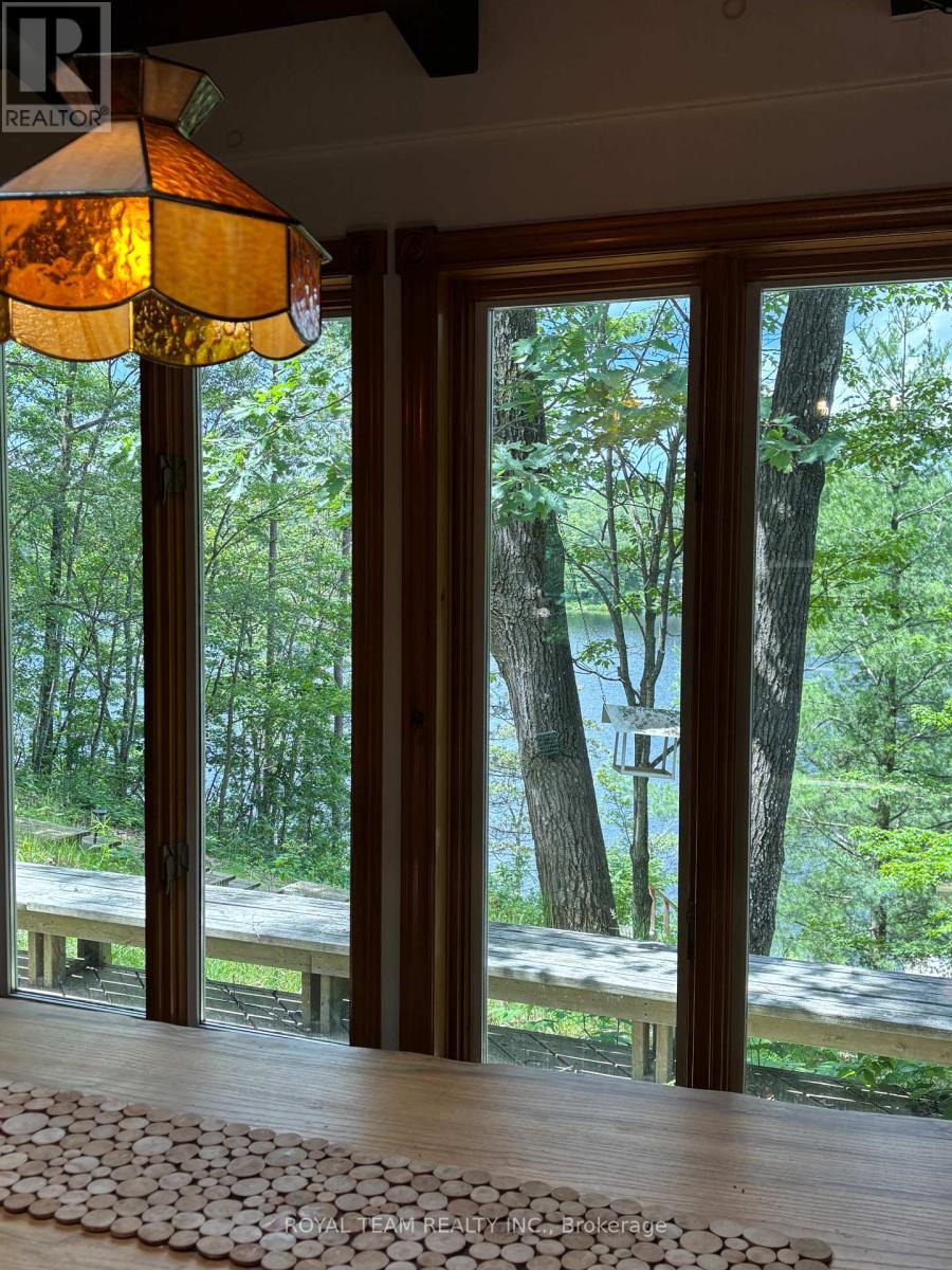 1851 Deep Bay Road Property Photo 27