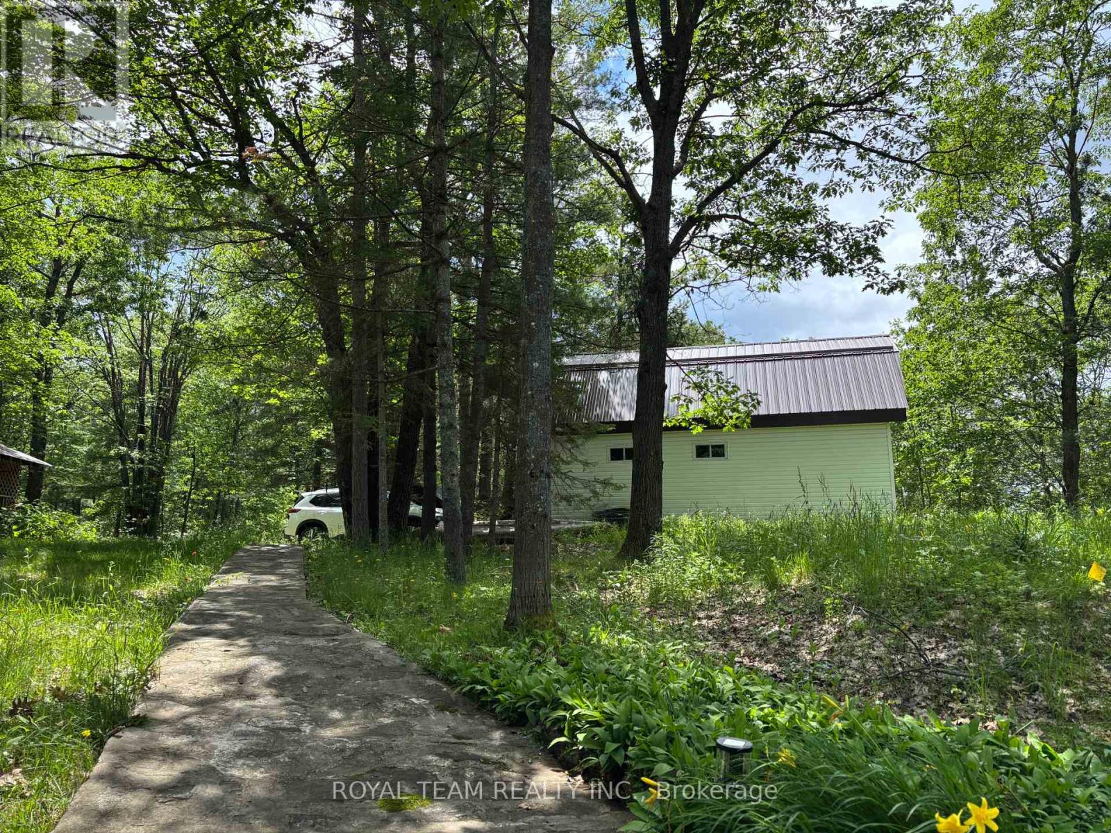 1851 Deep Bay Road Property Photo 31