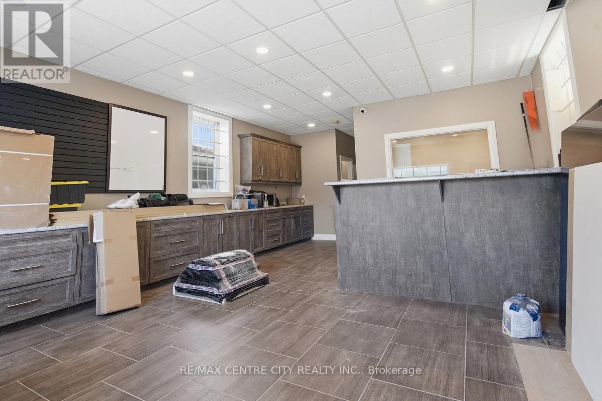 1188 Frances Street Property Photo 6