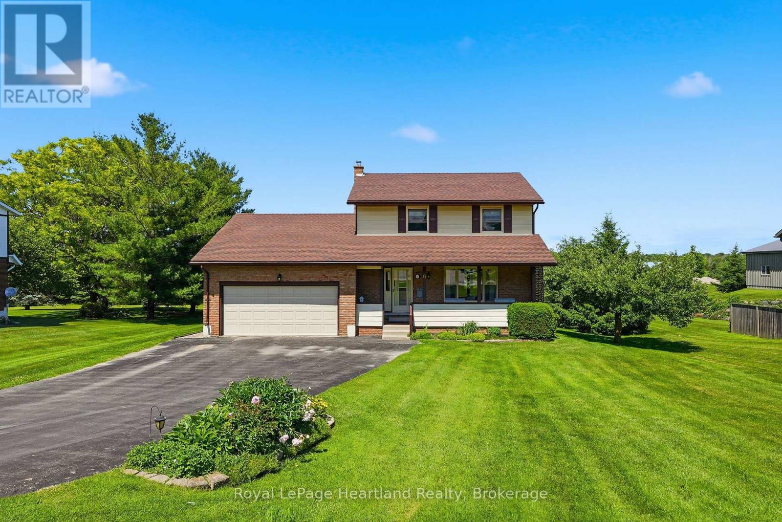6 BROWN STREET N Property Photo 1