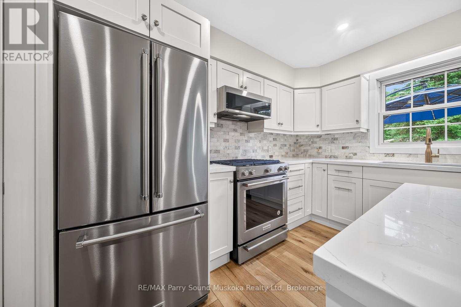 109 North Road N Property Photo 18
