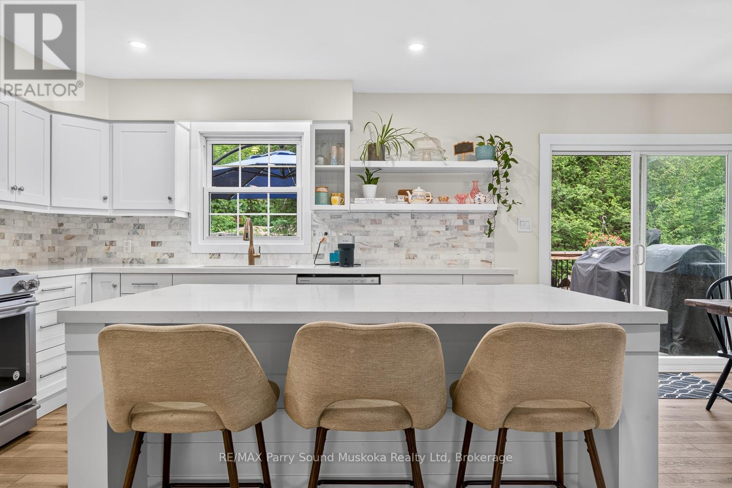 109 North Road N Property Photo 19