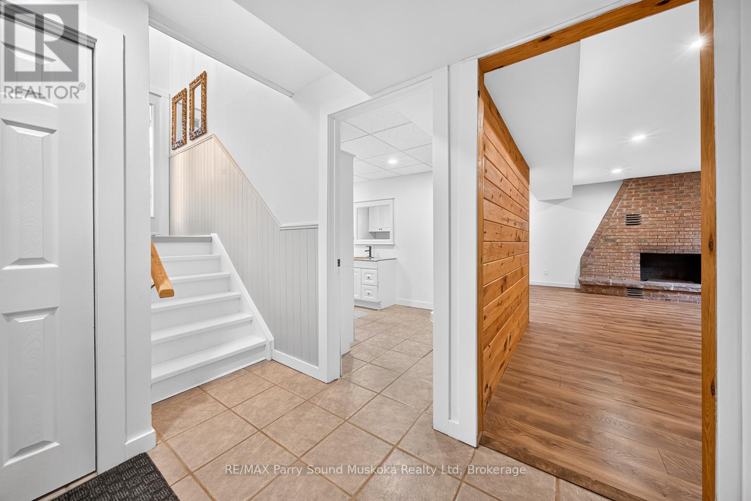 109 North Road N Property Photo 31