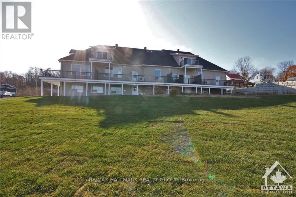7 - 768 Usborne Street Property Photo 3