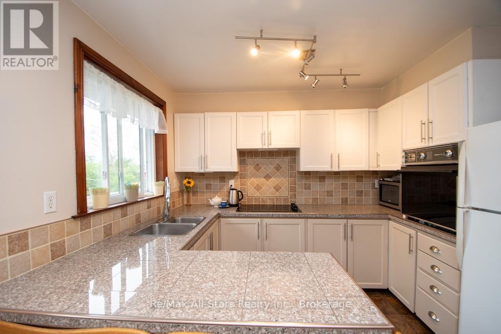 421 Ogemah Road Property Photo 16