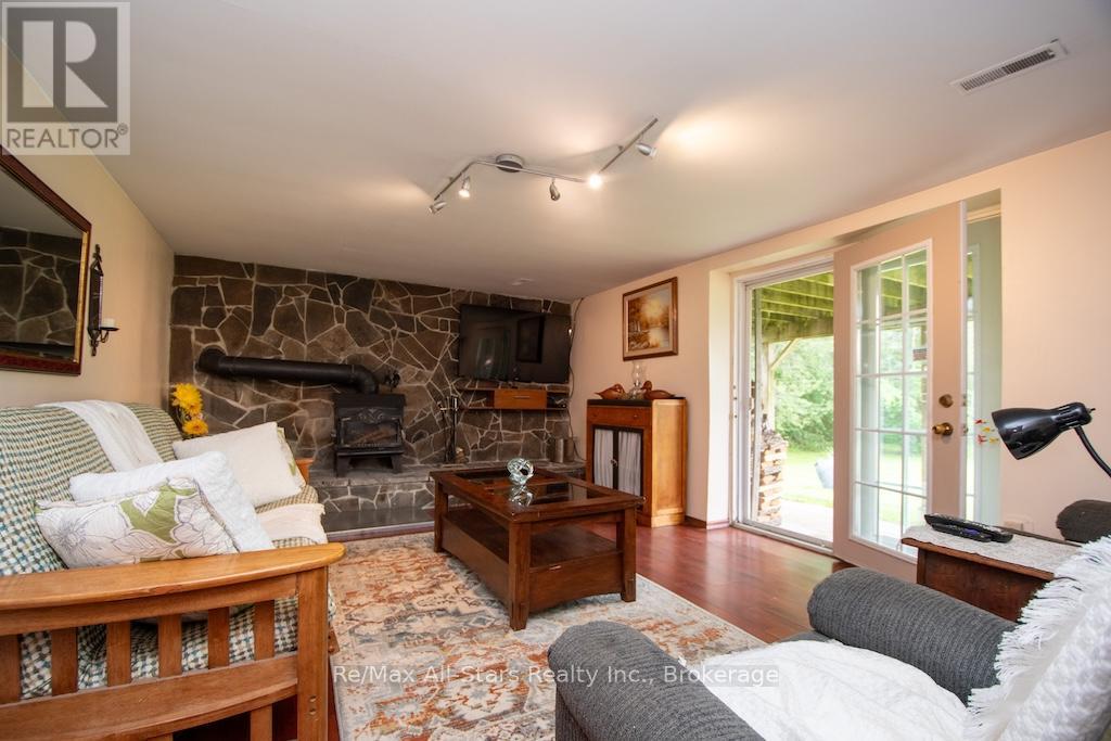 421 Ogemah Road Property Photo 31