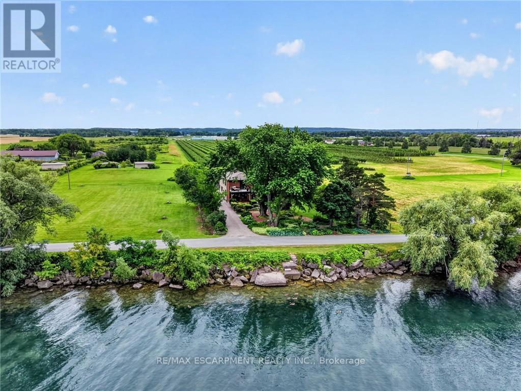 3754 Lakeshore Road Property Photo 1