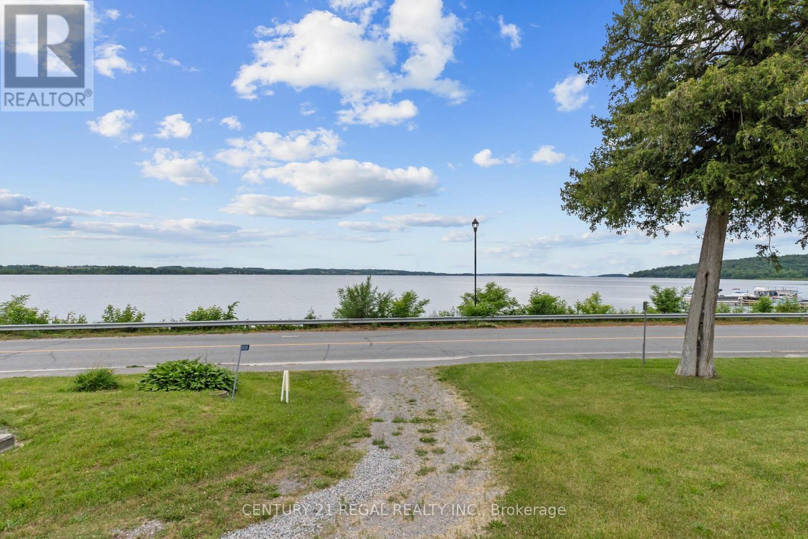5026 Rice Lake Dr Drive N Property Photo 2