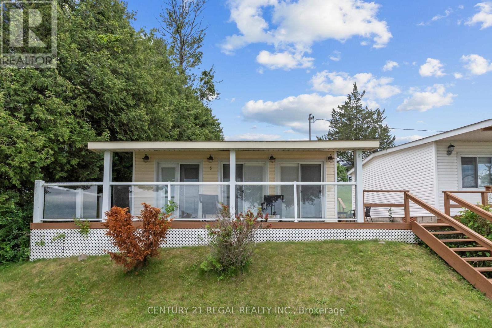 5026 Rice Lake Dr Drive N Property Photo 3