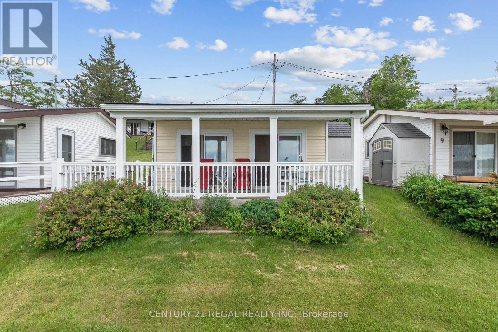 5026 Rice Lake Dr Drive N Property Photo 9