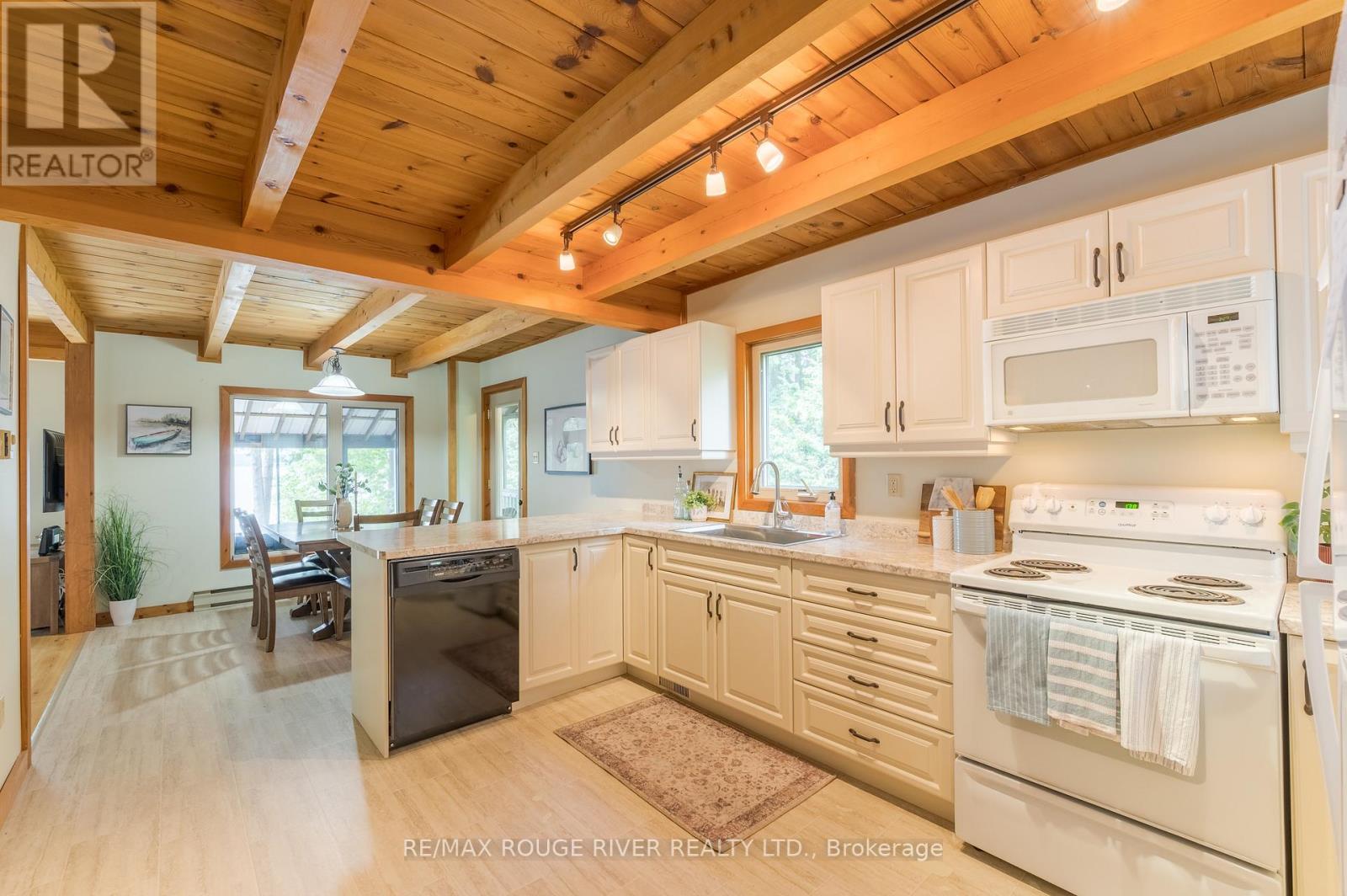 1280 Birchview Road Property Photo 21