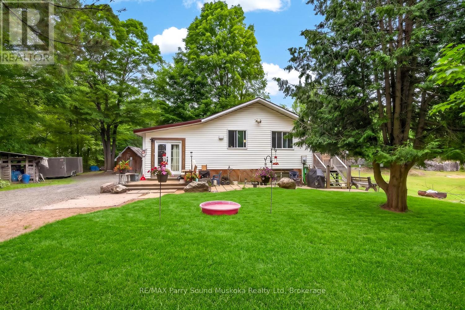 15 Toronto Lake Road Property Photo 3