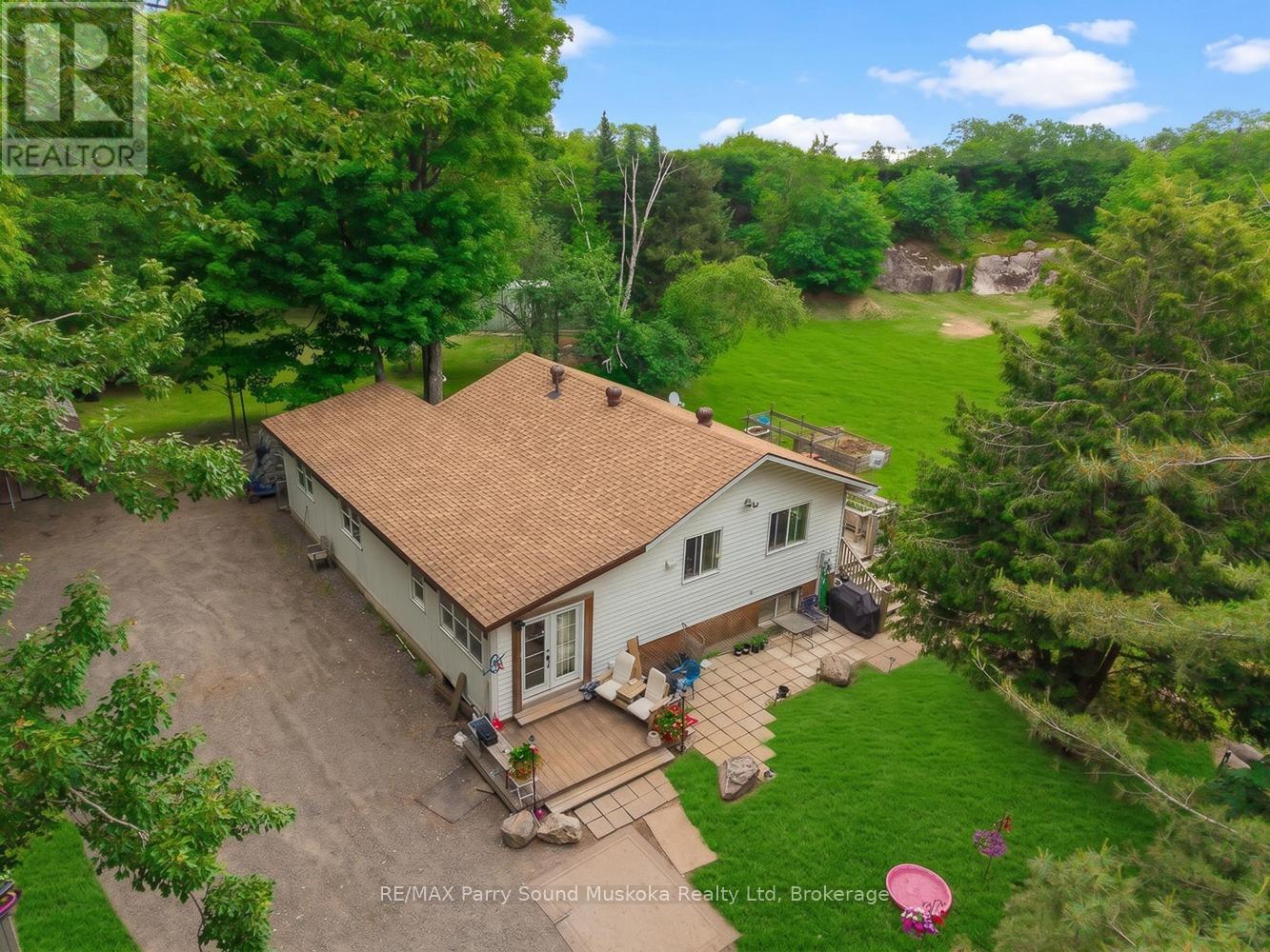 15 Toronto Lake Road Property Photo 4