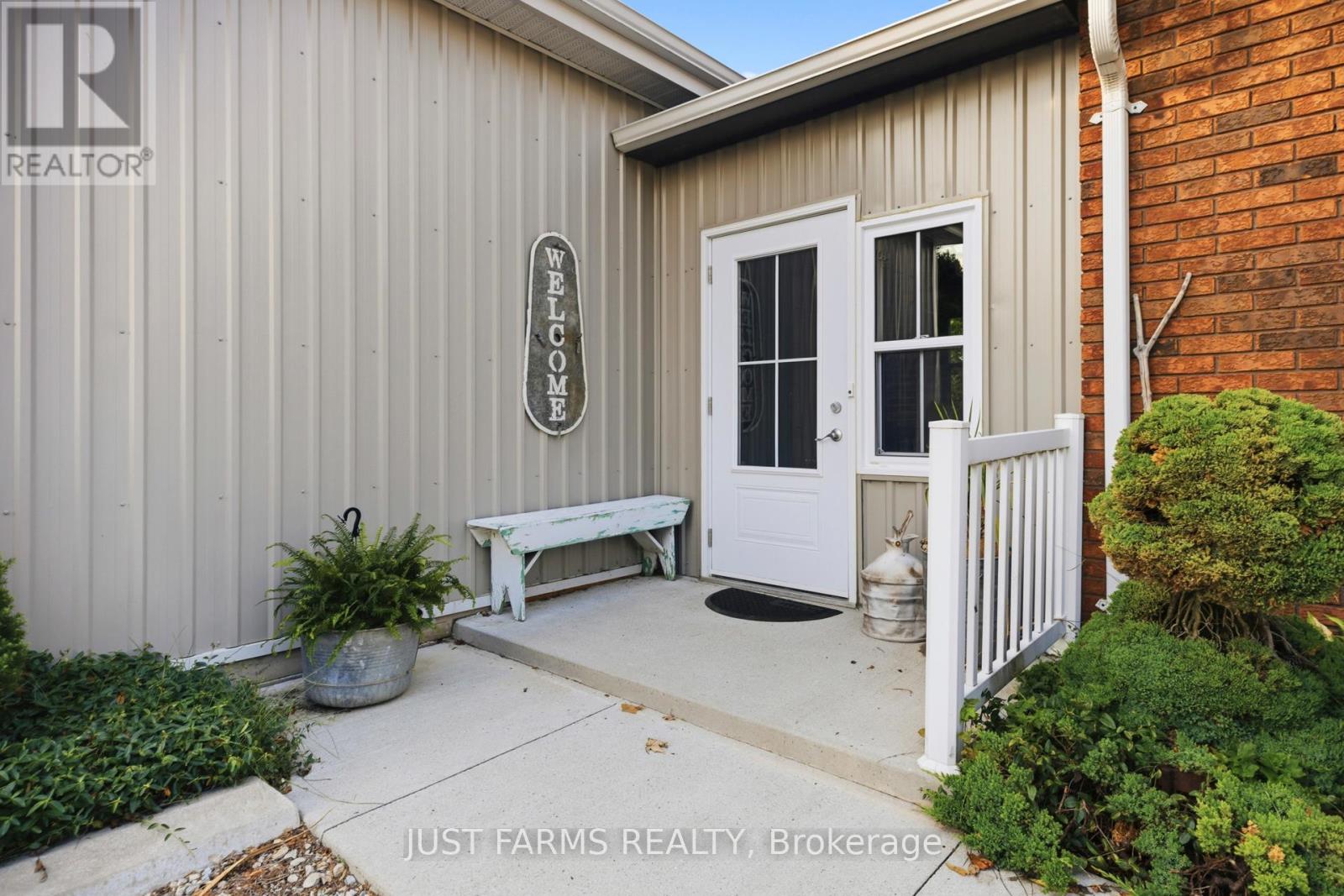 8297 St. Andrew's Line Property Photo 18