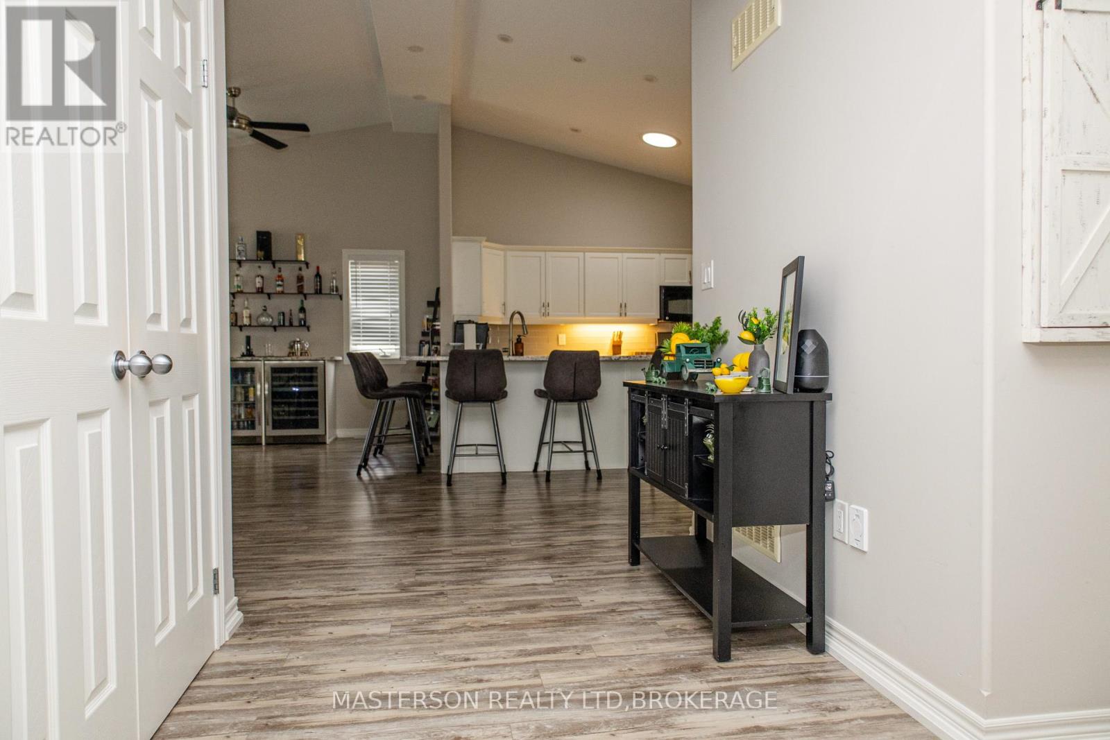 6662 Alina Court Property Photo 12