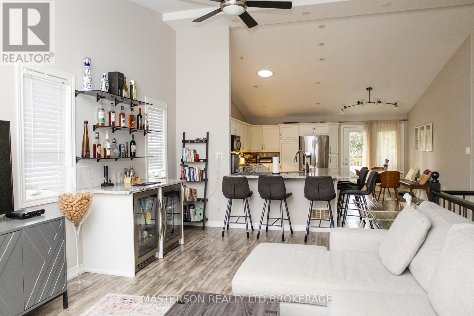 6662 Alina Court Property Photo 15