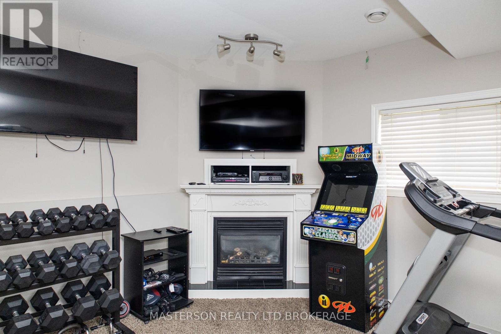 6662 Alina Court Property Photo 29