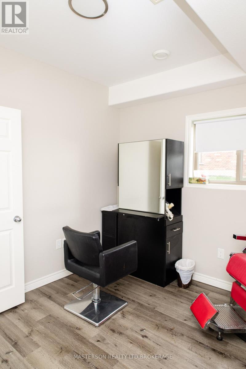 6662 Alina Court Property Photo 32