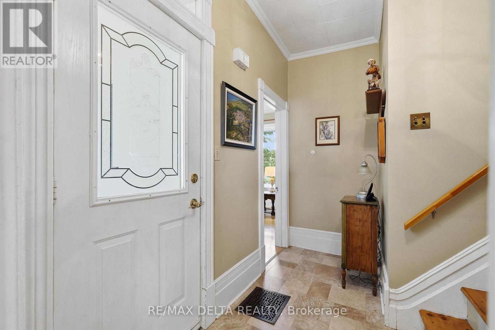 28 Jay Street Property Photo 7