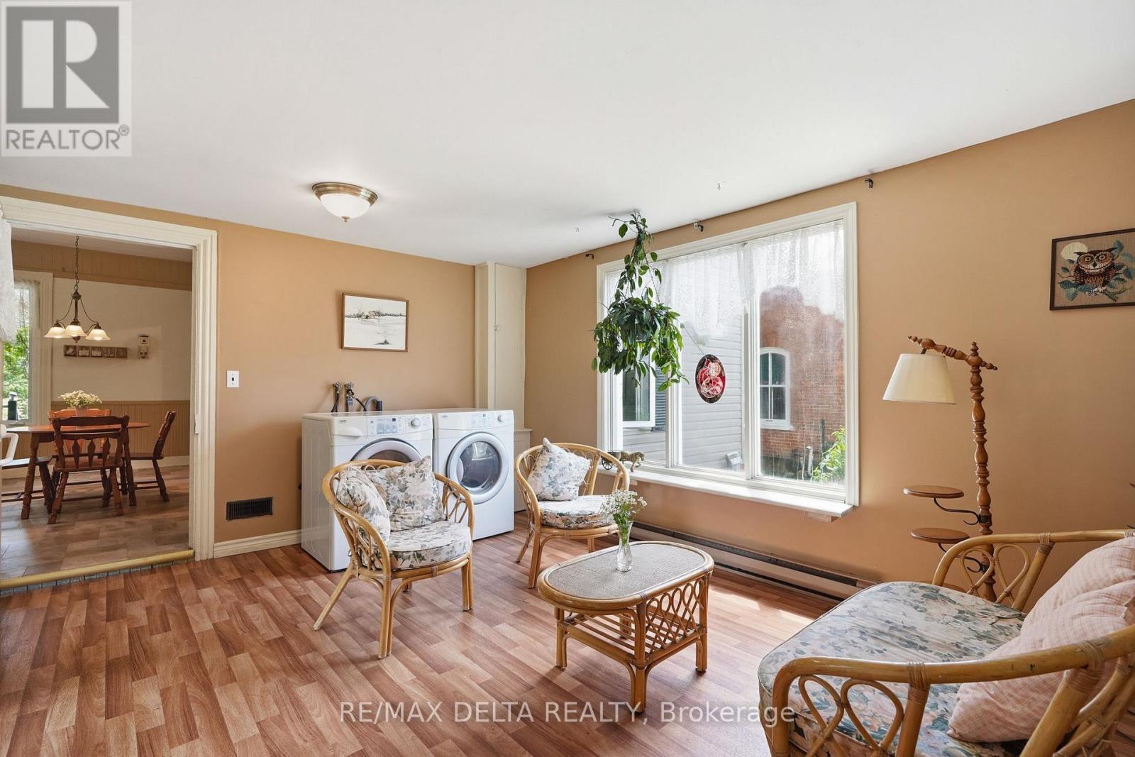 28 Jay Street Property Photo 14