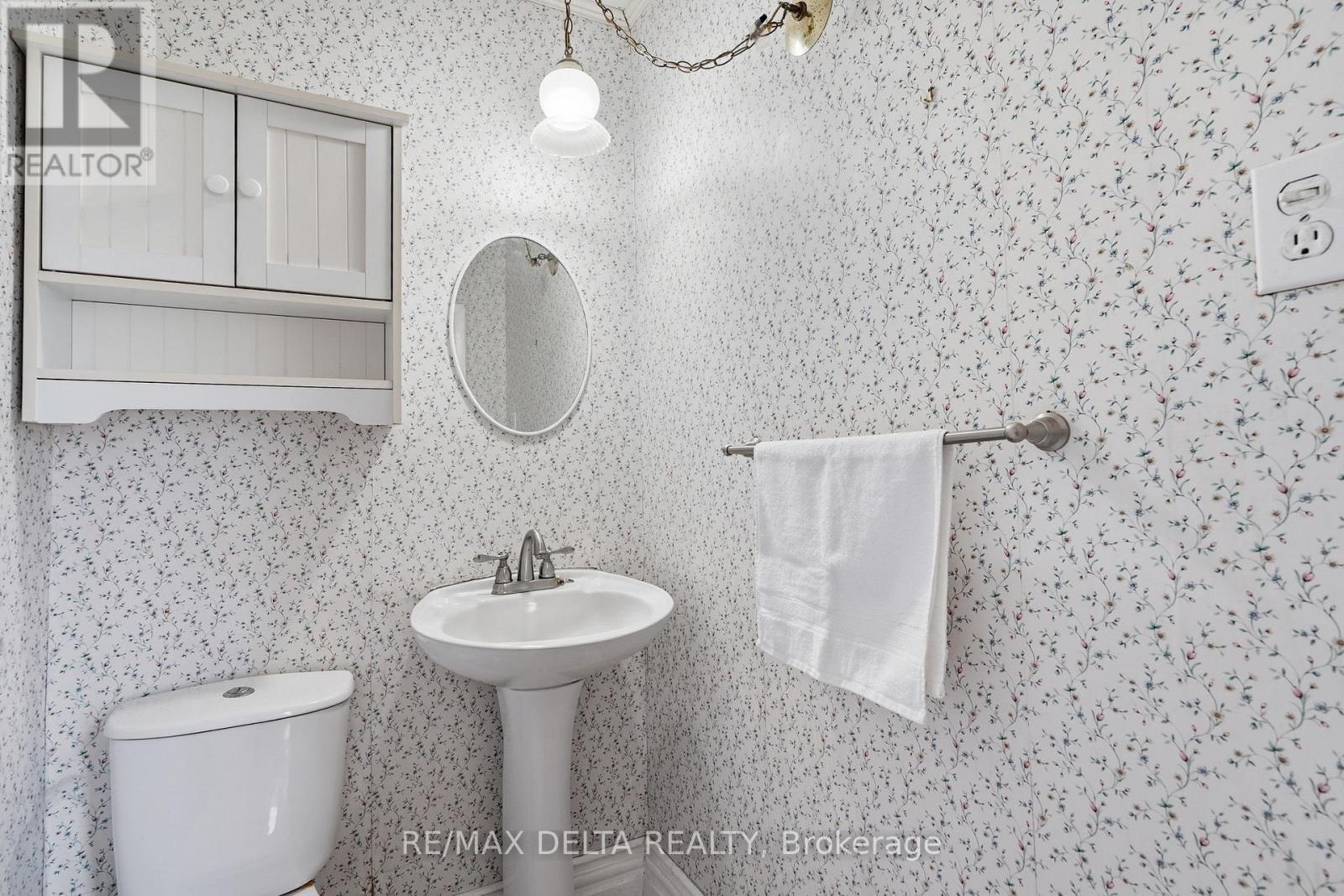 28 Jay Street Property Photo 16