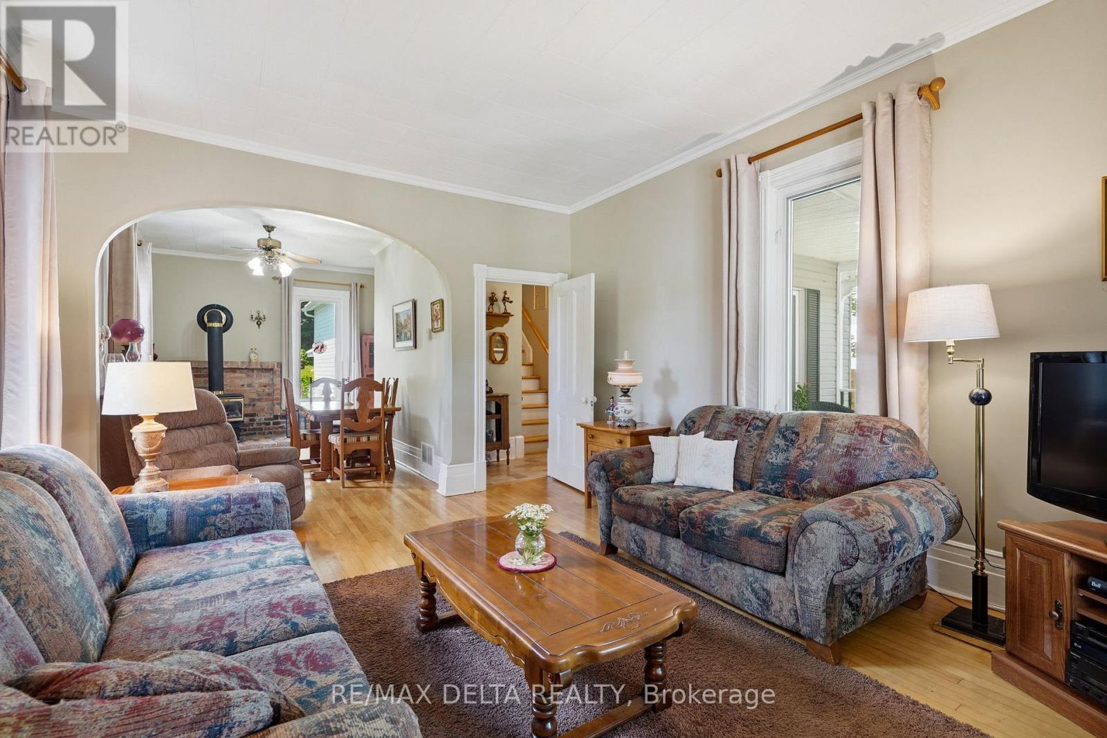 28 Jay Street Property Photo 22