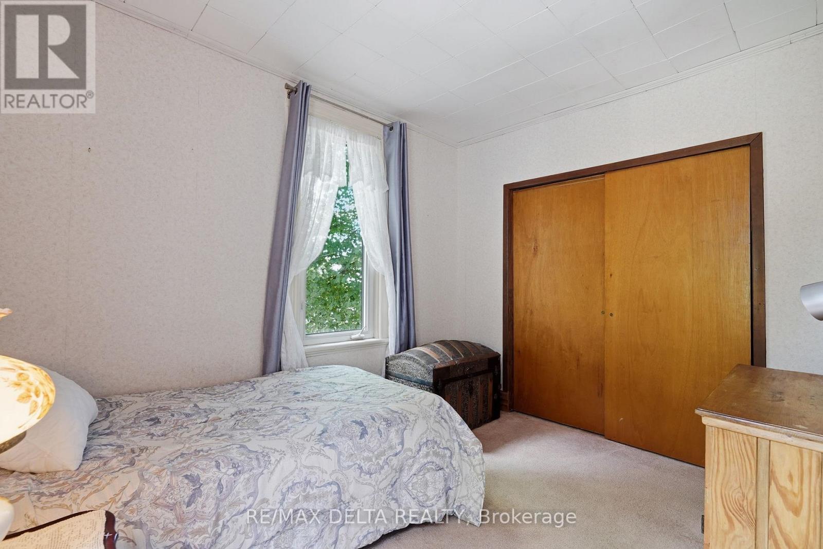 28 Jay Street Property Photo 28