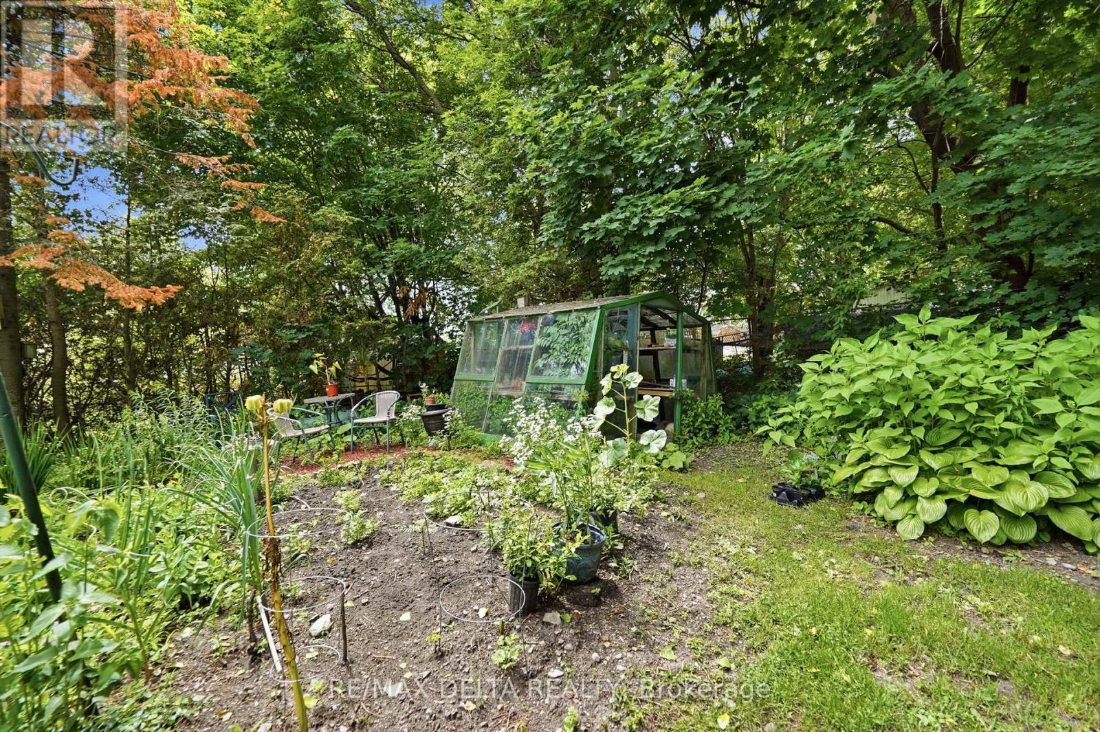 28 Jay Street Property Photo 34