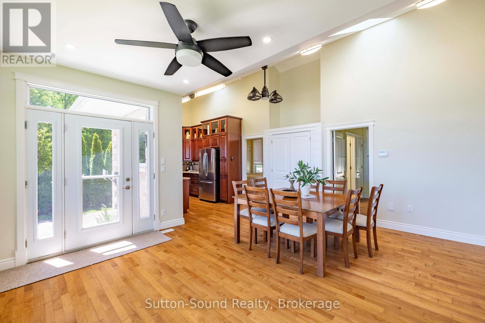 339605 Presqu'ile Road Property Photo 14