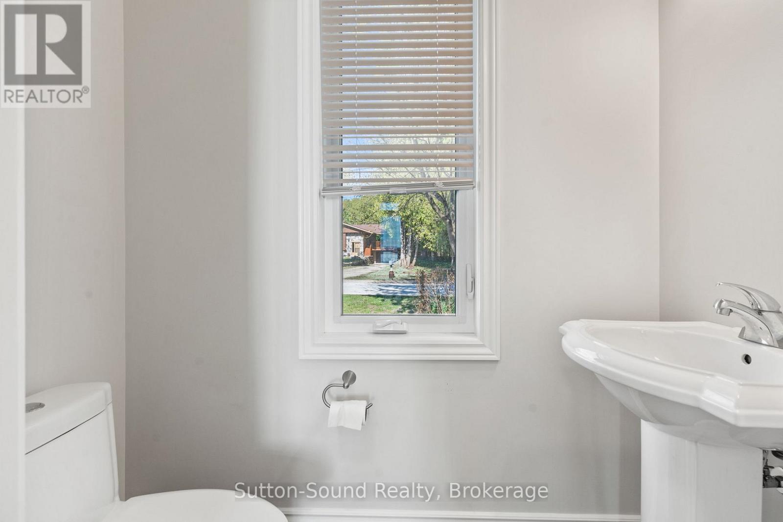 339605 Presqu'ile Road Property Photo 27