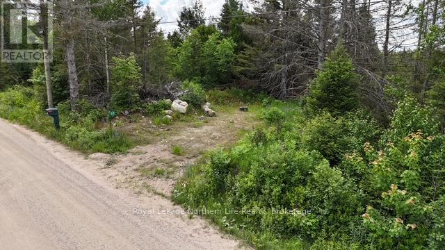 2141 Papineau Road Property Photo 1