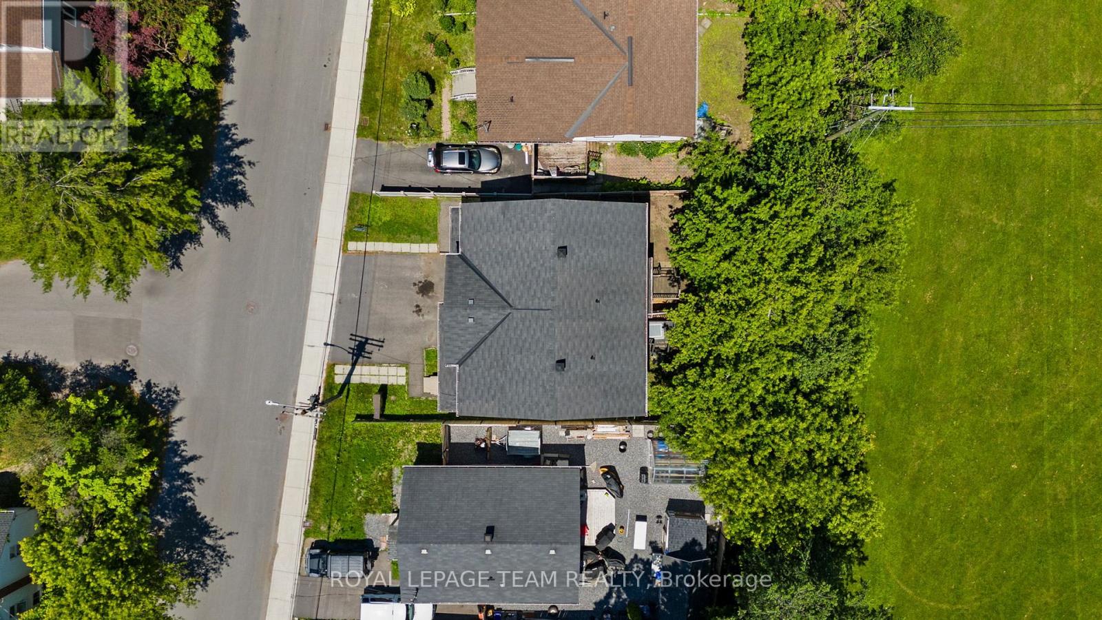 1991 Banff Avenue Property Photo 2