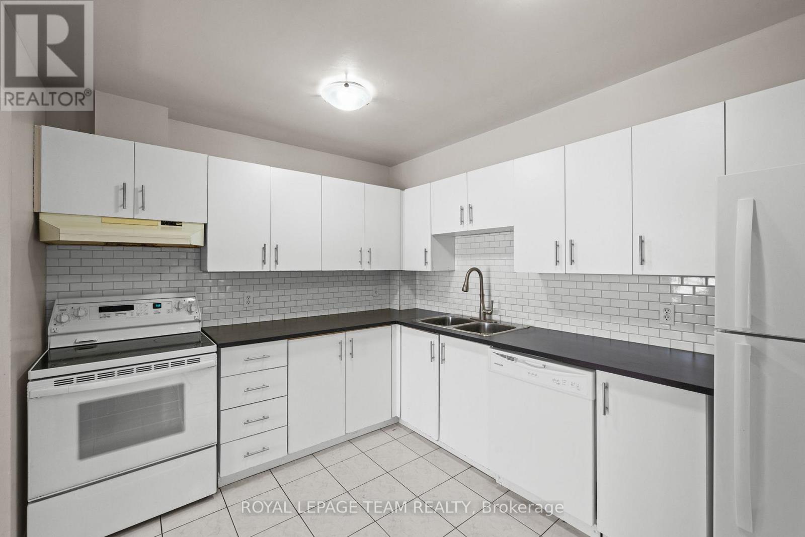 1991 Banff Avenue Property Photo 36